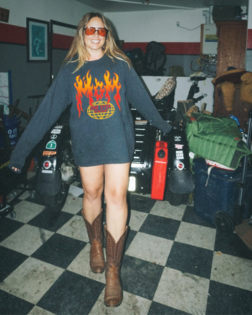 Mom (one stop shop) long sleeve